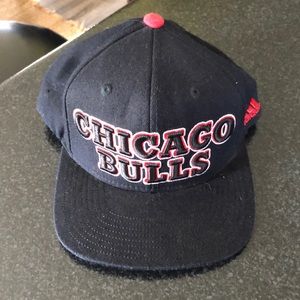 Never worn Chicago Bulls snap back hat Addidas